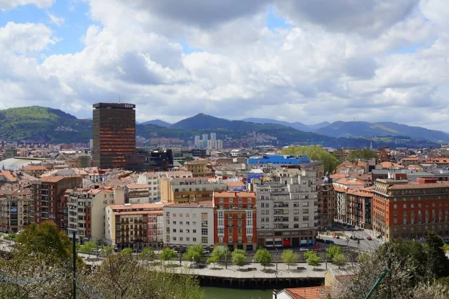 Bilbao — hub principal ville