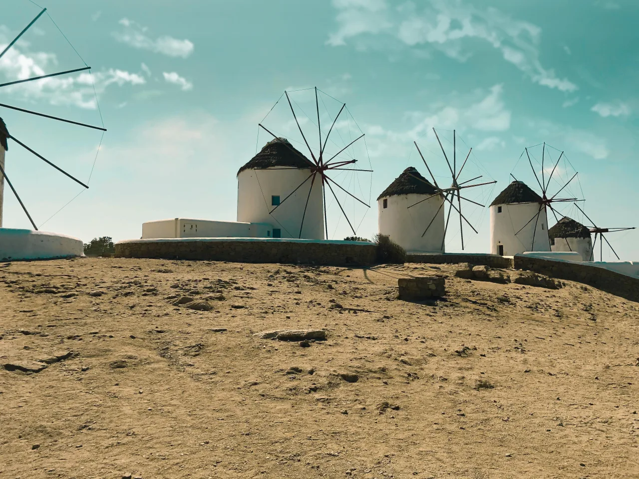 Les Cyclades — hub principal region