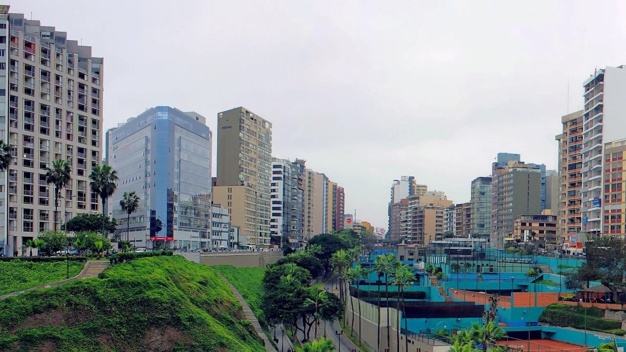 Lima — hub principal ville
