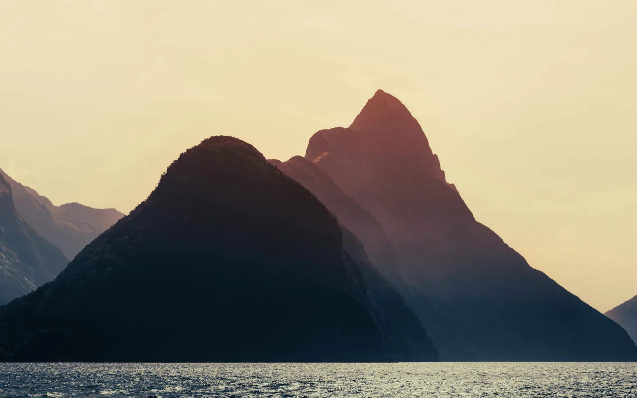 Milford Sound — hub principal ville