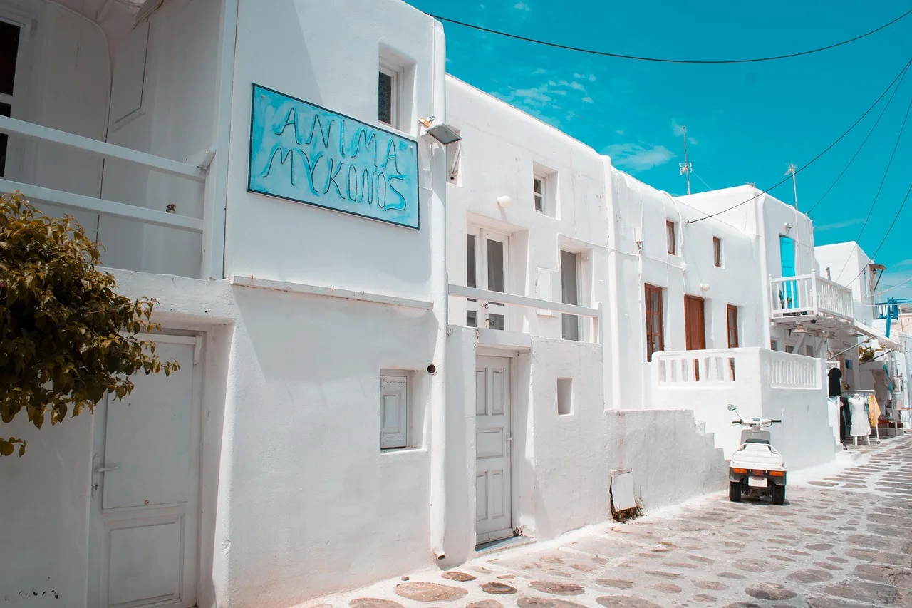Mykonos — hub principal ile