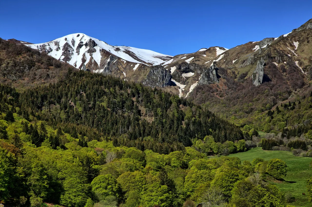 Pyrénéees — guide de voyage