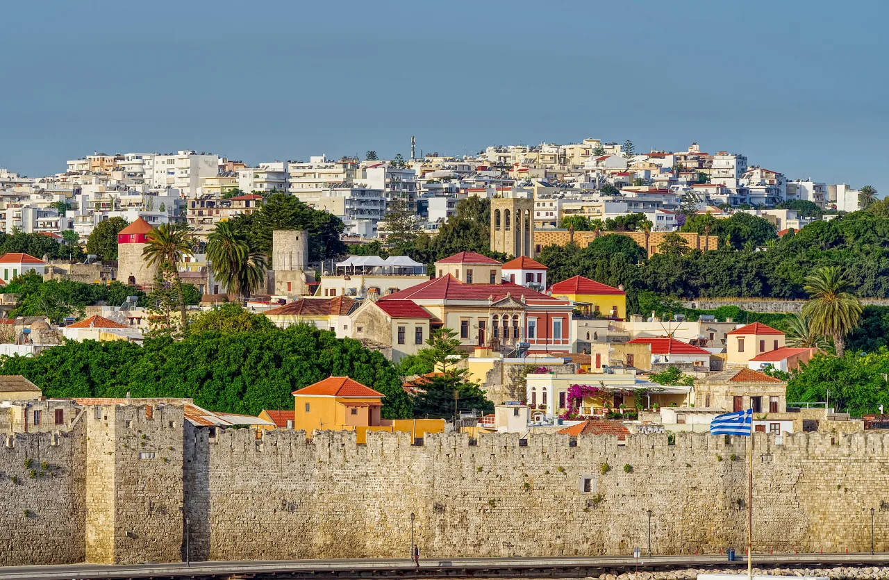 Rhodes — hub principal ile