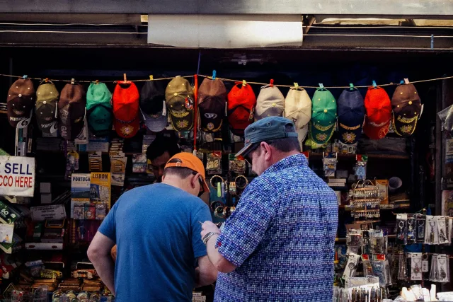 Tanzanie — shopping souvenirs