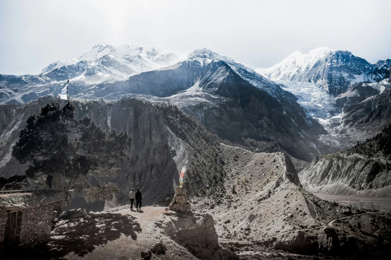 trekking Nepal Himalayas mountain hikers Trek / rando