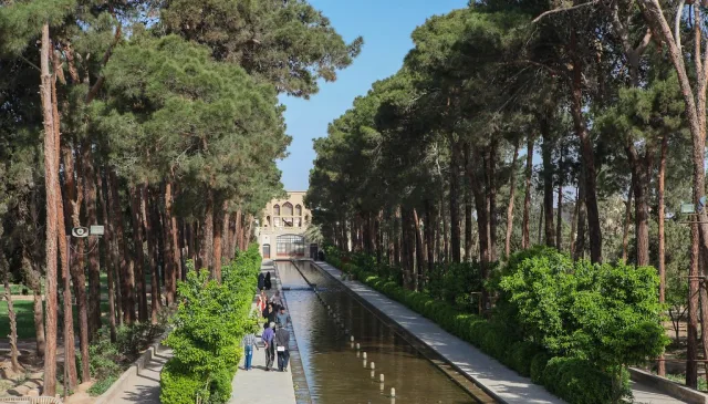 Yazd — hub principal region